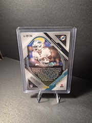2025 Panini Prizm – Premier Jerseys Tyreek Hill #PJY-THL (MEM)