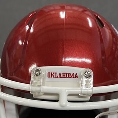 Oklahoma Sooners – Riddell Speed NCAA Mini Football Helmet
