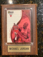 1997-98 Upper Deck Collector&rsquo;s Choice – Hot Properties #385 Michael Jordan