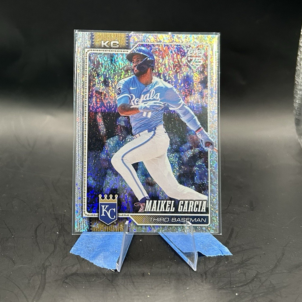 2026 Topps Series 2 Maikel Garcia SandGlitter Refractor Kansas City Royals #527