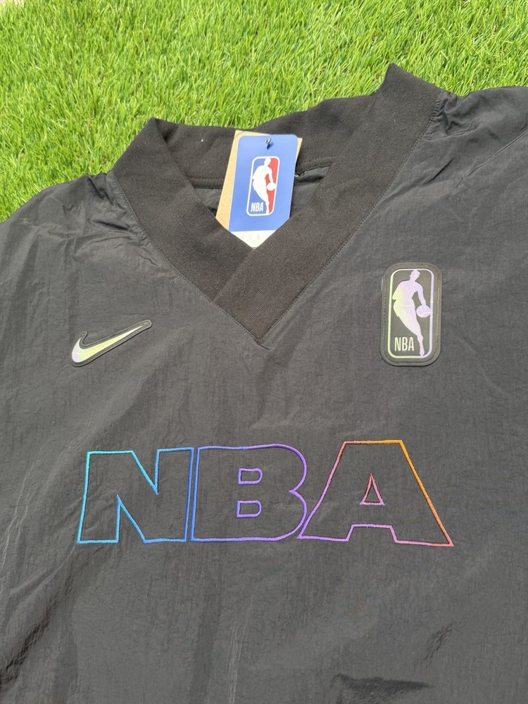 Nike NBA Team 31 Women&rsquo;s Woven Long-Sleeve V-Neck Top HM6362-010 Size Small WNBA