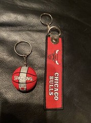 Chicago Bulls keychain with 1 .5 inch Diameter basketball Keychain
