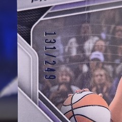 Panini Prizm WNBA Red Seismic Prizm Veronica Burton #70 Valkyries 131/249