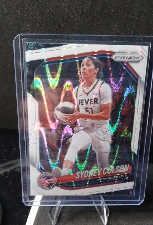 2025 Panini Prizm WNBA – Sydney Colson #1 White Seismic Prizm