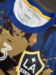 Adidas LA Galaxy Royal 2023 MLS Works Kick Childhood Cancer x Marvel Jersey Sz M