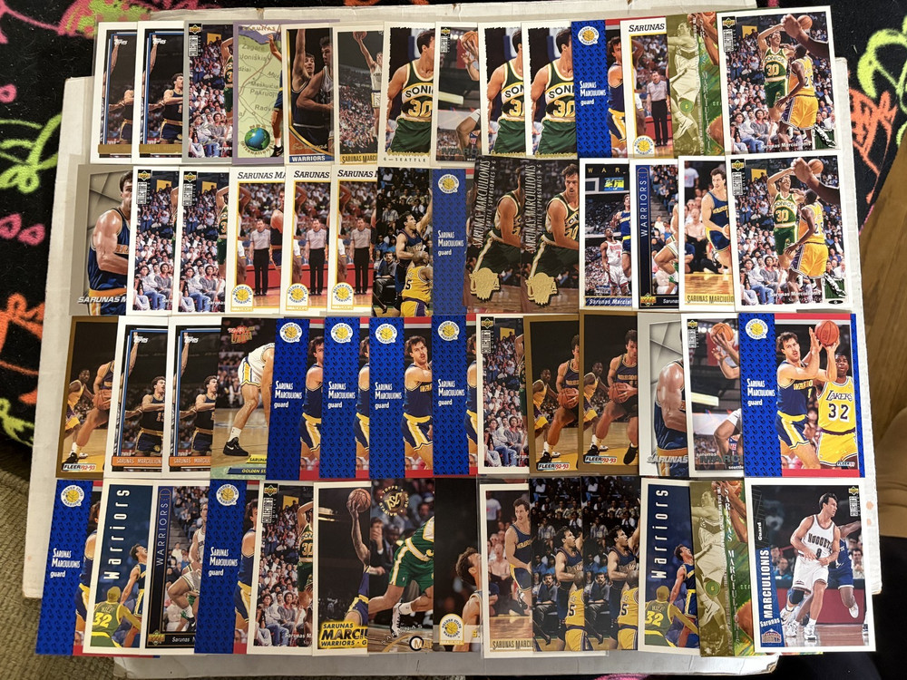 (65) Sarunas Marciulionis Basketball Cards Inserts Parallels Lot Collection