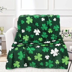 St. Patrick&rsquo;s Day Fuzzy Blanket Green White Shamrock Throw Blanket Irish Clov
