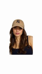 47&prime; BRAND NEW YORK YANKEES TAN/NAVY CLEAN UP CAP ADJUSTABLE UNISEX