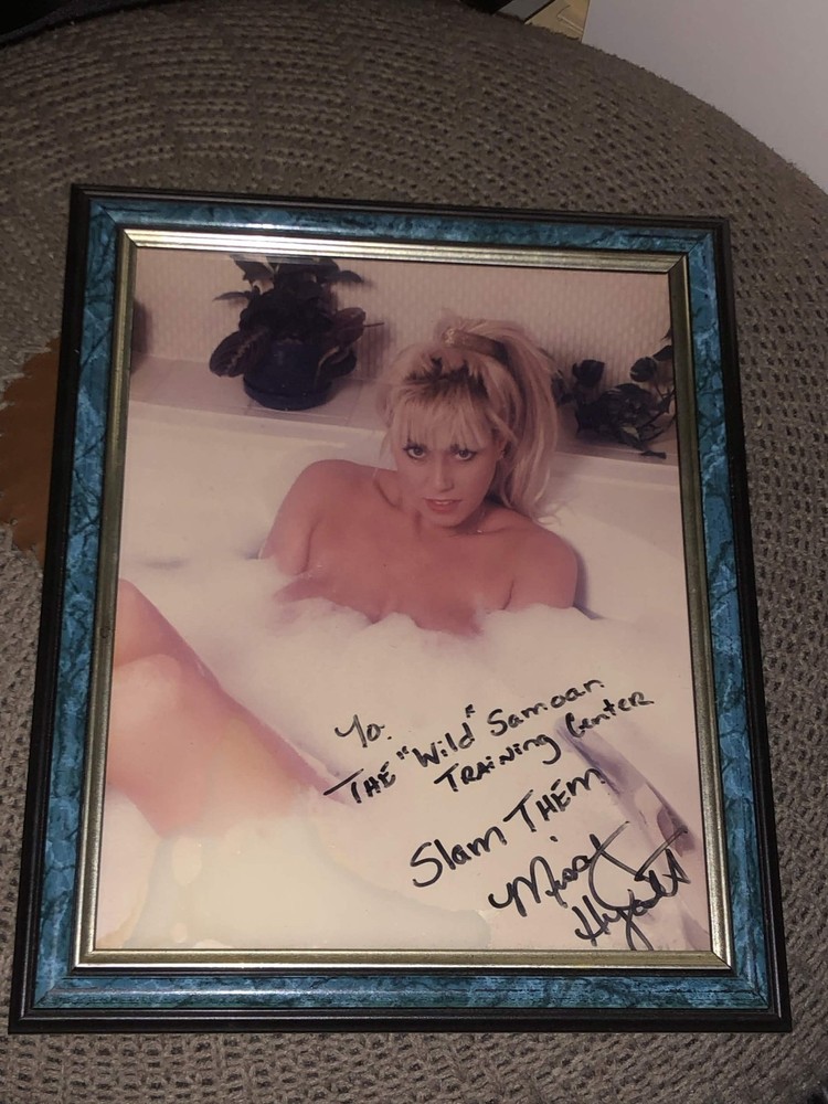 MISSY HYATT Auto w/inscription 8×10 Promo Photo (owned by AFA Wild Samoans) WCW
