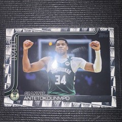2025-26 Topps NBA Season Tip Off Foil Parallel #54 – Giannis Antetokounmpo Bucks