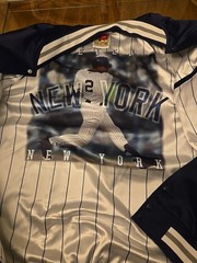 Derek Jeter.MLB Legends Collection Satin Jacket NewYork Yankees Exclusive Rare!