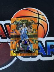 2023-24 Select Basketball De&rsquo;Aaron Fox Orange Flash Prizm Concourse #49