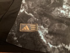 NWTs Adidas FC Bayern Munich 24/25 Authentic Away Jersey (JE8669) – Men&rsquo;s Size M