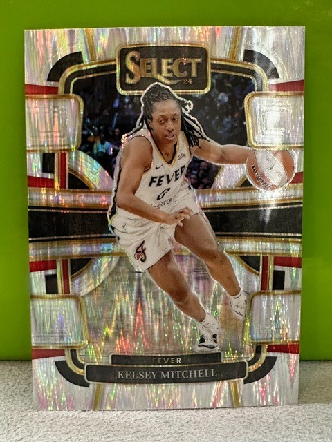 2024 Panini Select WNBA – Concourse Kelsey Mitchell #87 Silver Flash Prizm