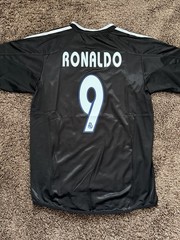 Real Madrid Ronaldo Nazario #9 04/05 UCL Home Jersey Men’s Size: L