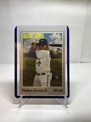 2019 Topps Heritage High Number – Vladimir Guerrero Jr. #504 Batting Pose (RC)