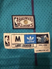 adidas Hardwood Classics Charlotte Hornets Larry Johnson #2 NBA Jersey Men M