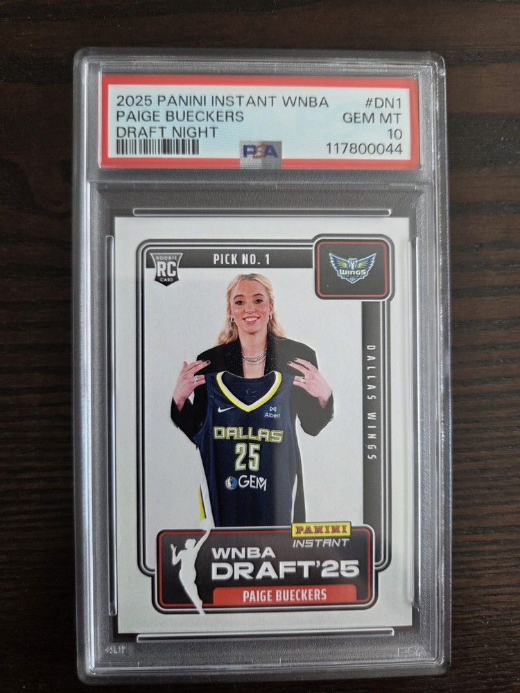 Paige Bueckers 2025 Panini Instant WNBA #DN-1 Draft Night Rookie PSA 10 Gem Mint