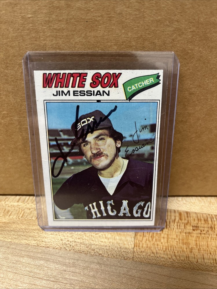 1977 Topps #529 Jim Essian White Sox Signed Card. G1