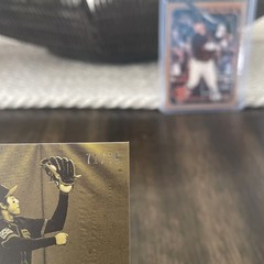 2024 Topps Black & White – Jung-Hoo Lee Yellow Autographs /75 (AU, RC) 2 for 1!!