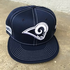 Los Angeles Rams New Era Logo 9FIFTY Blue White Snapback Medium/Large