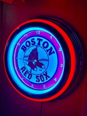 Boston Red Sox Baseball Man Cave Red Neon Style LED Clock Sign