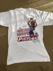 Vinnie Johnson Autographed Shirt
