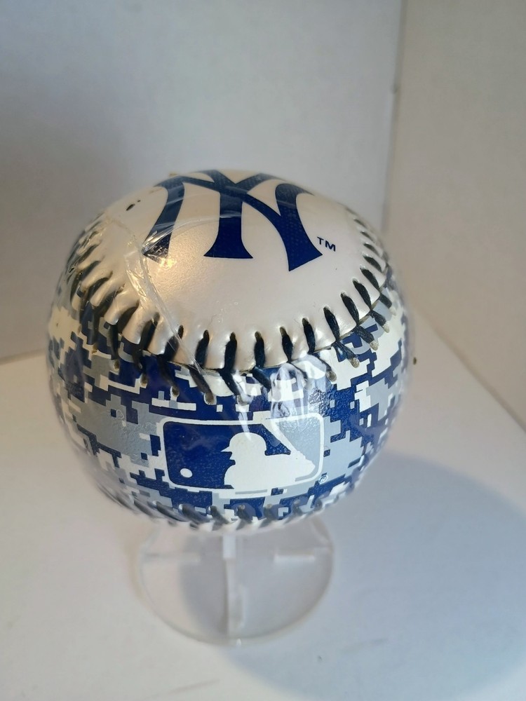 New York Yankees Souvenir Baseball **Your Choice** Combine Shipping