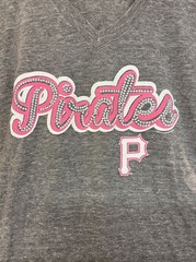 Soft as a Grape Pittsburgh Pirates Gray with Pink Women’s T-shirt Size M NEW