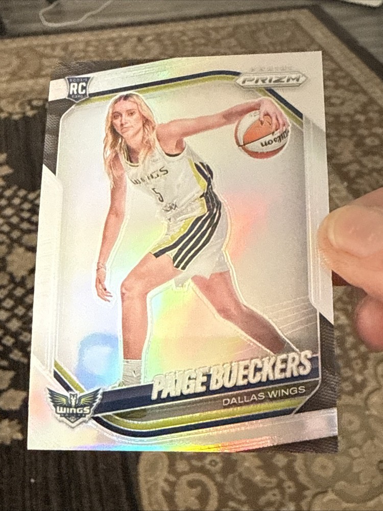 2025 Panini Prizm WNBA Silver Prizm Variation #147 Paige Bueckers