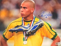 Brazil Ronaldo Nazario Signed 11×14 Photo Beckett BAS Witnessed Hologram