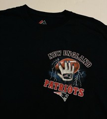 NEW New England Patriots Majestic NFL Cartoon Football T-Shirt LARGE Brady Bowl