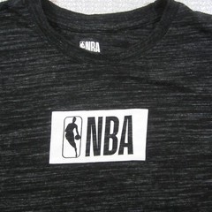 NBA Logo Short Sleeve T-Shirt. Thin, stretch material.Dark Gray Heather/Black. L