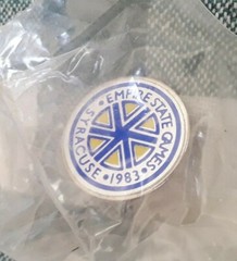 Empire State Games Syracuse 1983 Pin Badge Gold Tone 3/4&Prime; Diameter still in bag