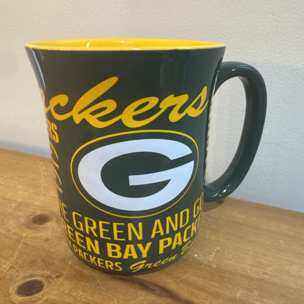 Green Bay Packers Mug 4 1/2&Prime; Tall, 3 3/4&Prime; Diameter