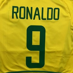 Ronaldo #9 Brazil 2002 World Cup Home Jersey – Men’s Retro Soccer Shirt – NEW