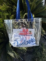 LA Dodgers Father’s Day UNIQLO T-Shirt (XL) & Clear Tote Bag Bundle SGA 6/21