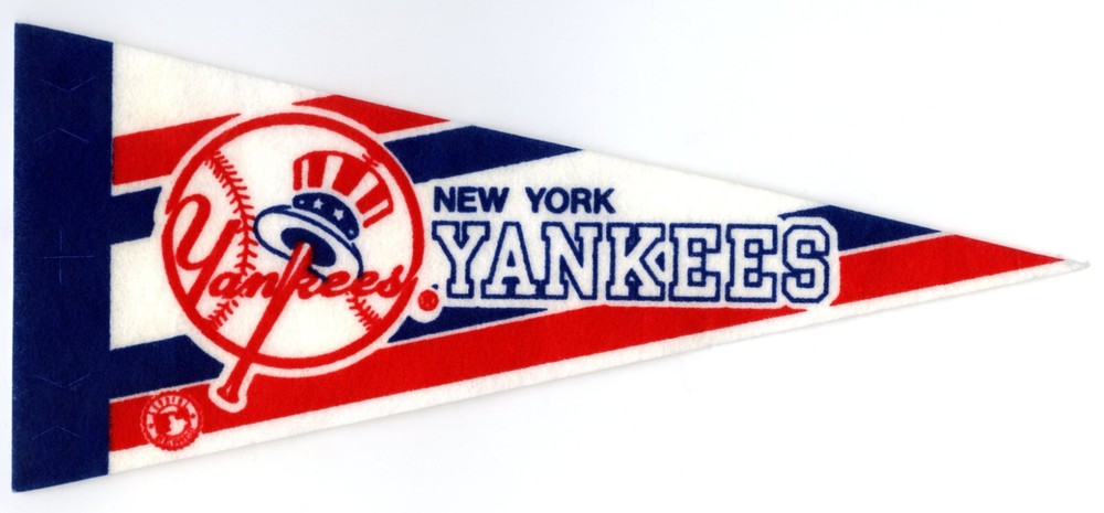 NEW YORK YANKEES~BASEBALL TEAM SOUVENIR~BRAND NEW MINI 9&Prime; MLB MINIATURE PENNANT