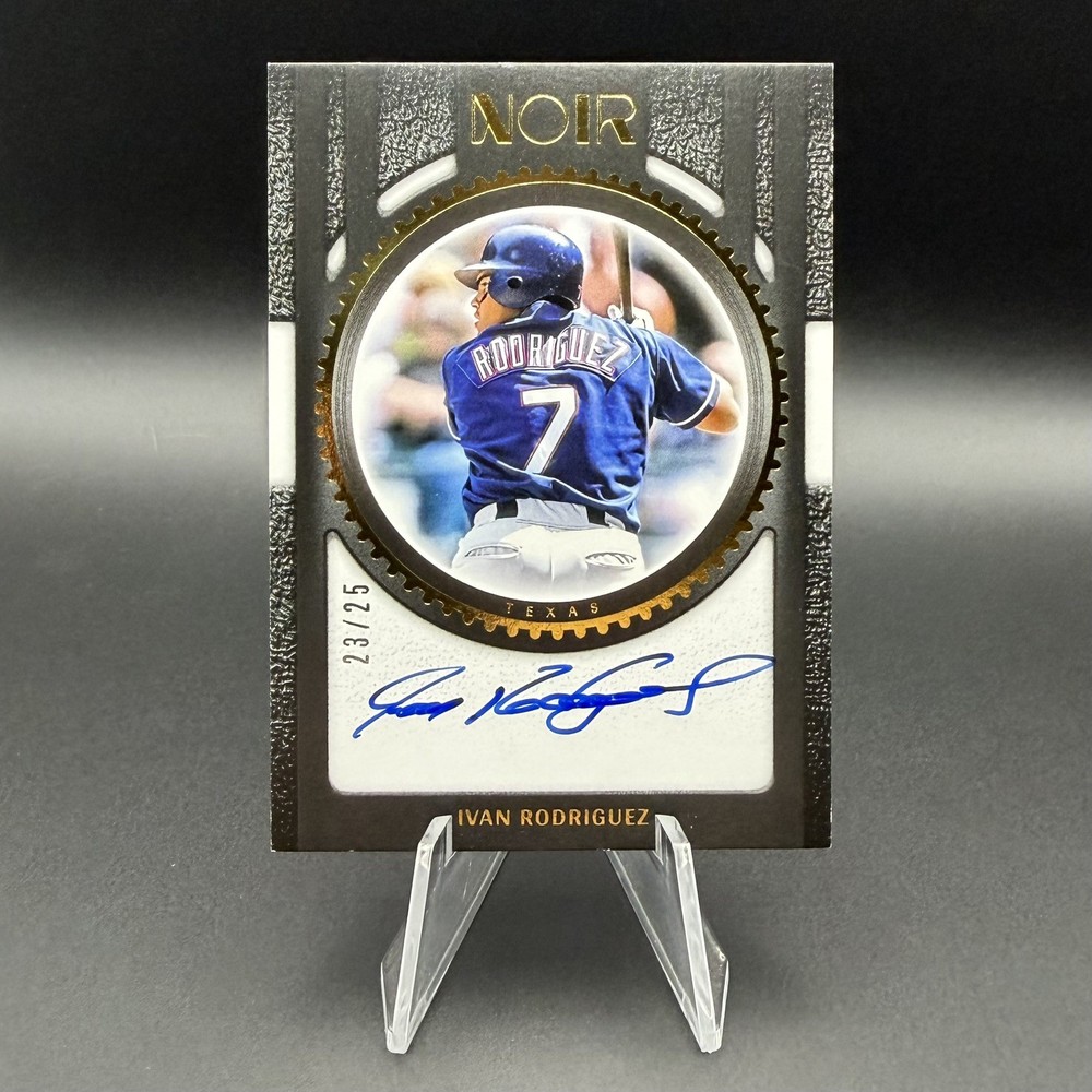 IVAN RODRIGUEZ – 2026 PANINI IMMACULATE NOIR SNAPSHOT AUTO /25 – HOF MVP 🔥