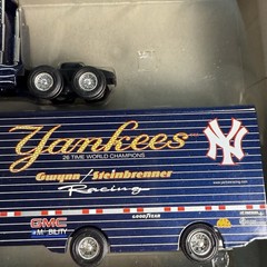 ACTION 1/64 NY YANKEES DARREL GWYNN STEINBRENNER NHRA RACING TRANSPORTER REPLICA