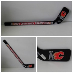 Calgary Flames Mini Stick – 2 Sticks – 2004 Confernece Champ & 1999-01 Team Auto