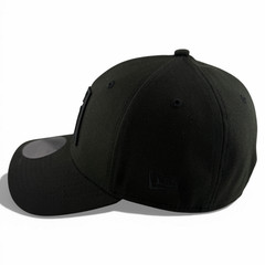 New Era Arizona Diamondbacks MLB All Blackout Blacked Out 39Thirty Flex Fit Hat