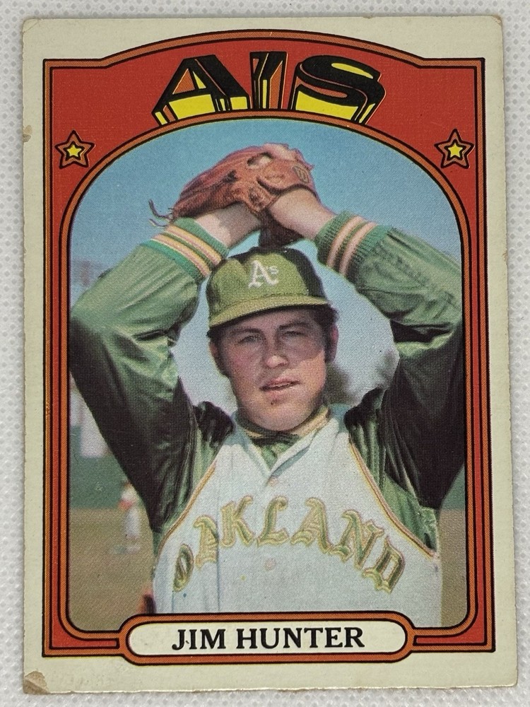 1972 Topps Jim “Catfish” Hunter #330 Oakland Athletics Vintage Baseball Card