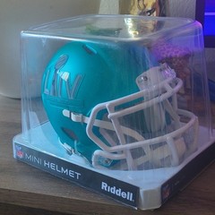 P. Mahomes Signed LIV Super Bowl 2020Mini Helmet Kansas City Chiefs