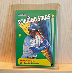 Fleer 1990 Soaring Stars Ken Griffey Jr Seattle Mariners No. 6 of 12 Card
