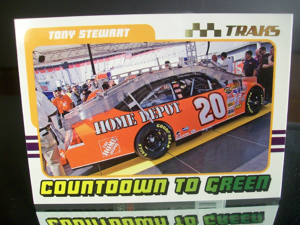 Parallel Tony Stewart #20 Home Depot Traks GOLD 2007 Card G61 COUNTDOWN TO GREEN