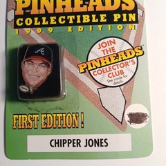 MLB Players Choice Chipper Jones Pinheads Collectible Pin 1999 Edition.