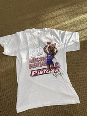 Vinnie Johnson Autographed Shirt