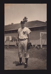 Vic Raschi NEW YORK YANKEES UNSIGNED 3-1/2 x 5-3/8 ORIGINAL SNAPSHOT PHOTO #7