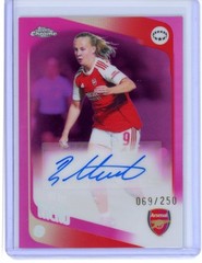 2025-26 TOPPS CHROME UEFA WOMEN&rsquo;S UWCL PINK REFRACTOR AUTO BETH MEAD 69/250